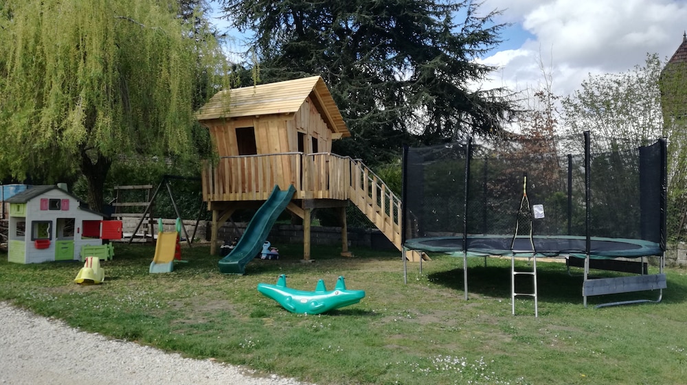 Photo 8