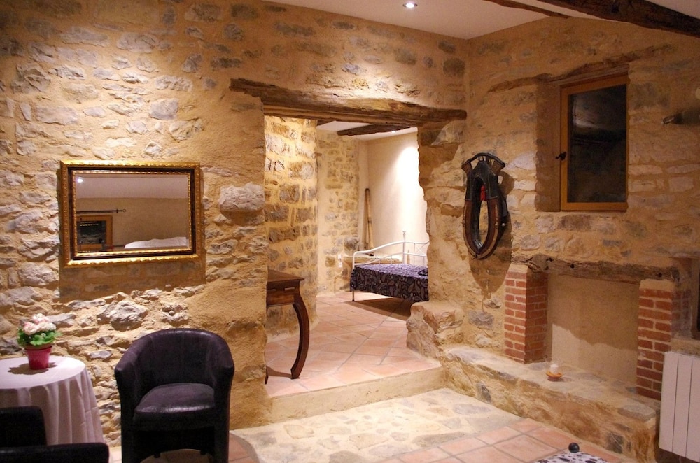 La Prade Basse - Chambres d'hôtes view 3