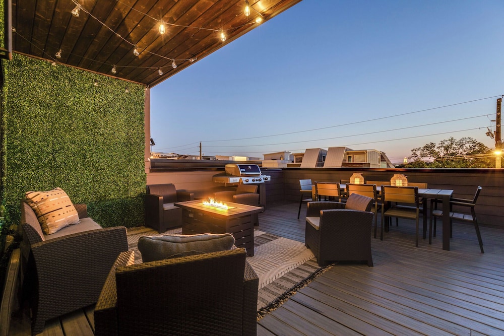 Downtown Dolly - Heart of Gulch - Rooftop Hot Tub