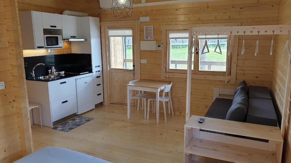 Camping & Bungalows Leagi