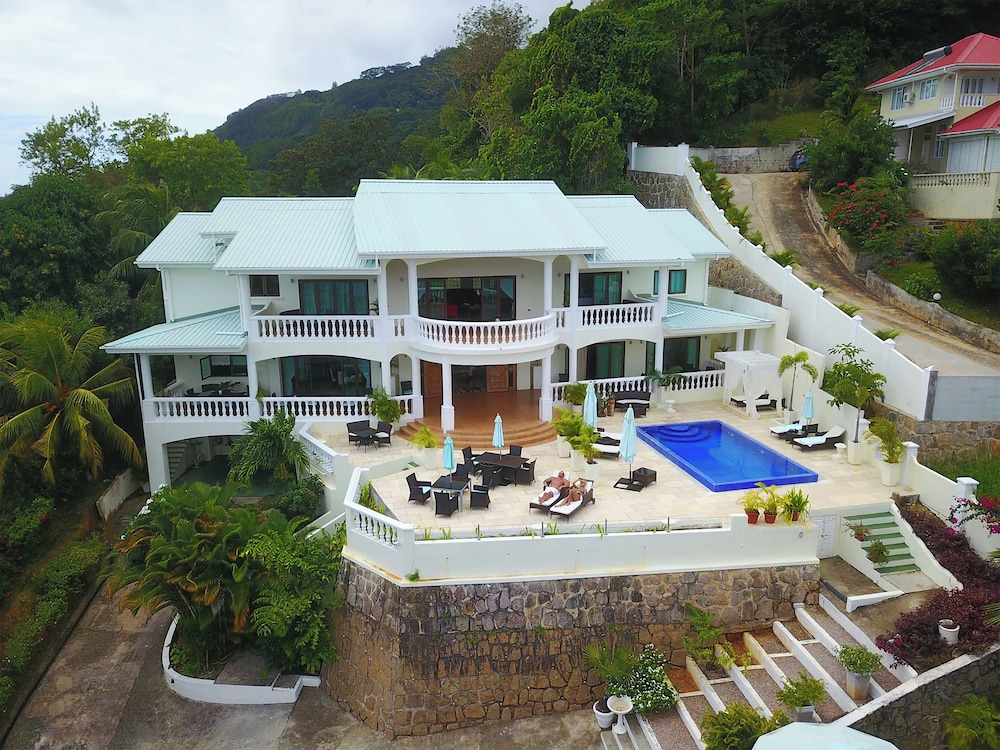 Petit Amour Villa