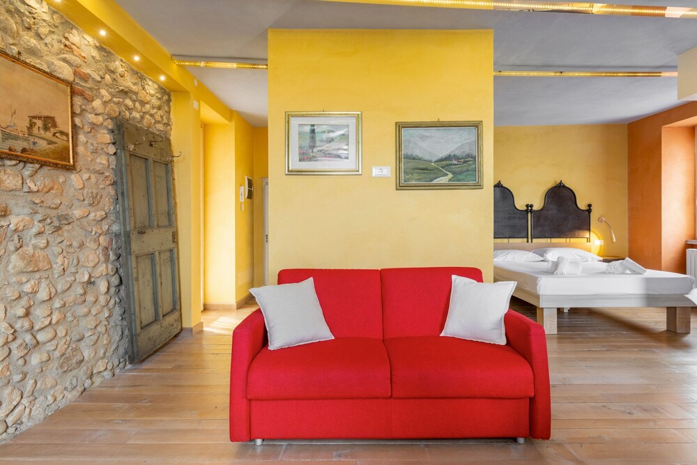 Borgo al Sole 4 by Wonderful Italy