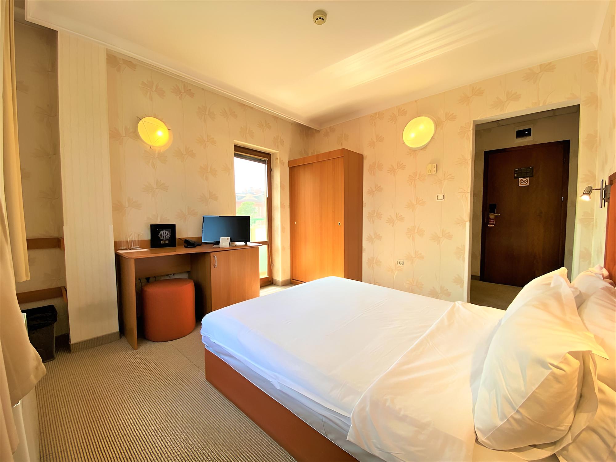 Hotel Light