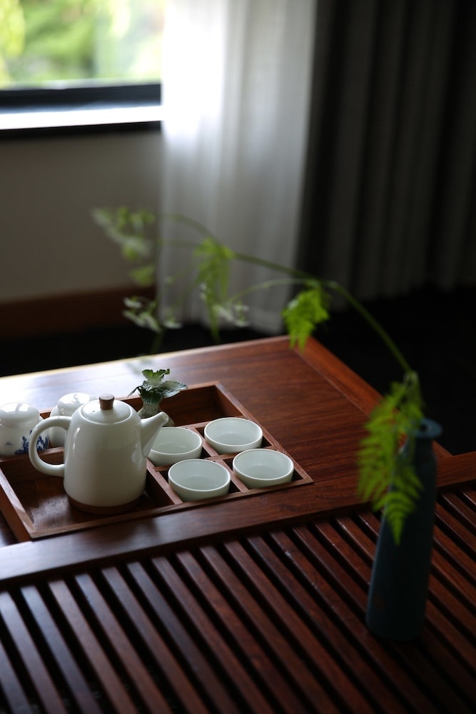 Chayan Hotel