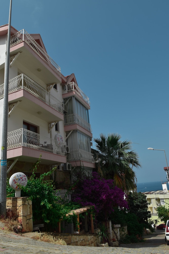 Smyrna Pansiyon - Image 94