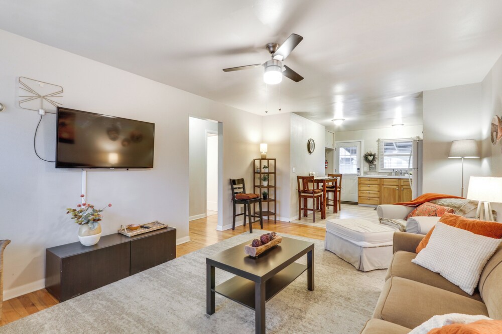 5 Mi to Oregon Zoo: Apartment w/ Private Yard