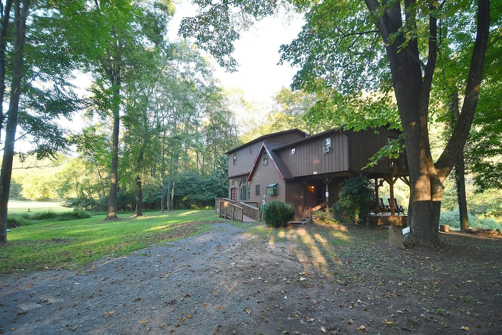 Hotel River Time Cabin -time Floats Away! - Image 1