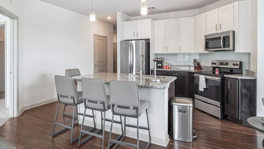 Landing Furnished Apartments West Huntsville