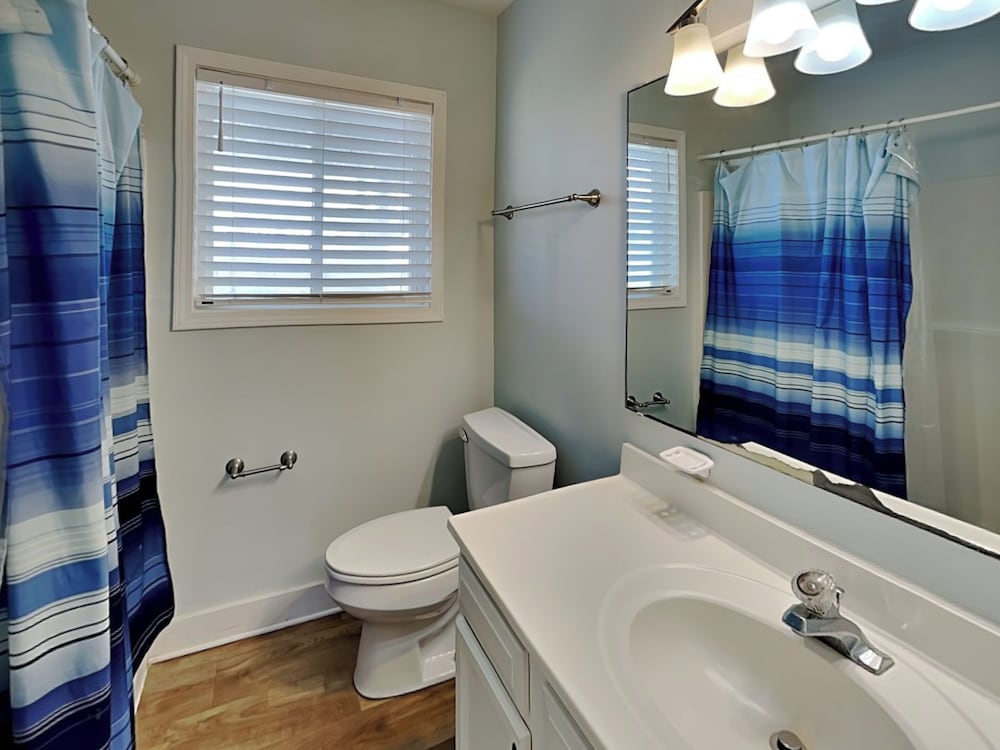 A Grande Green by Topsail Realty