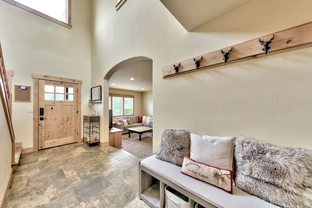 1376md Angora View 4 Bedroom Home