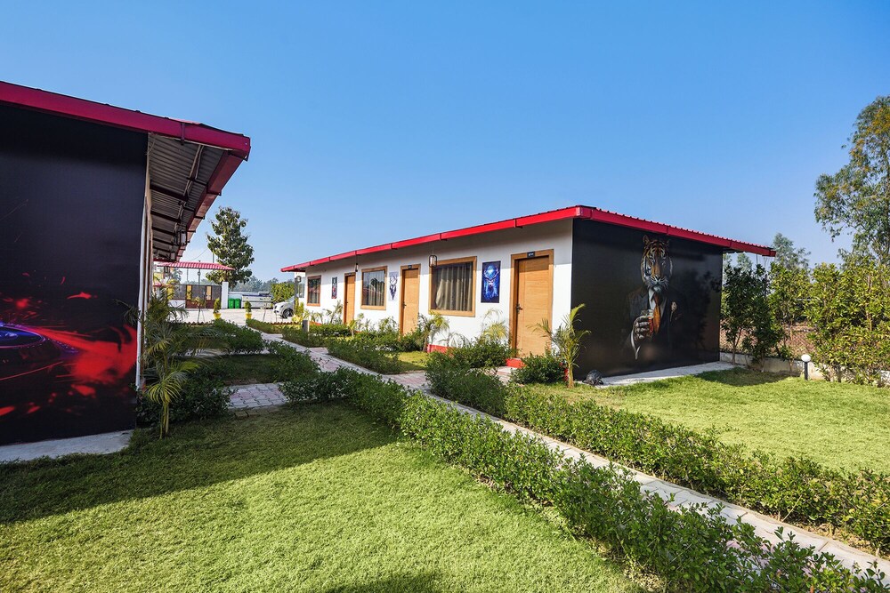 Fabhotel Wild Hibiscus Resort