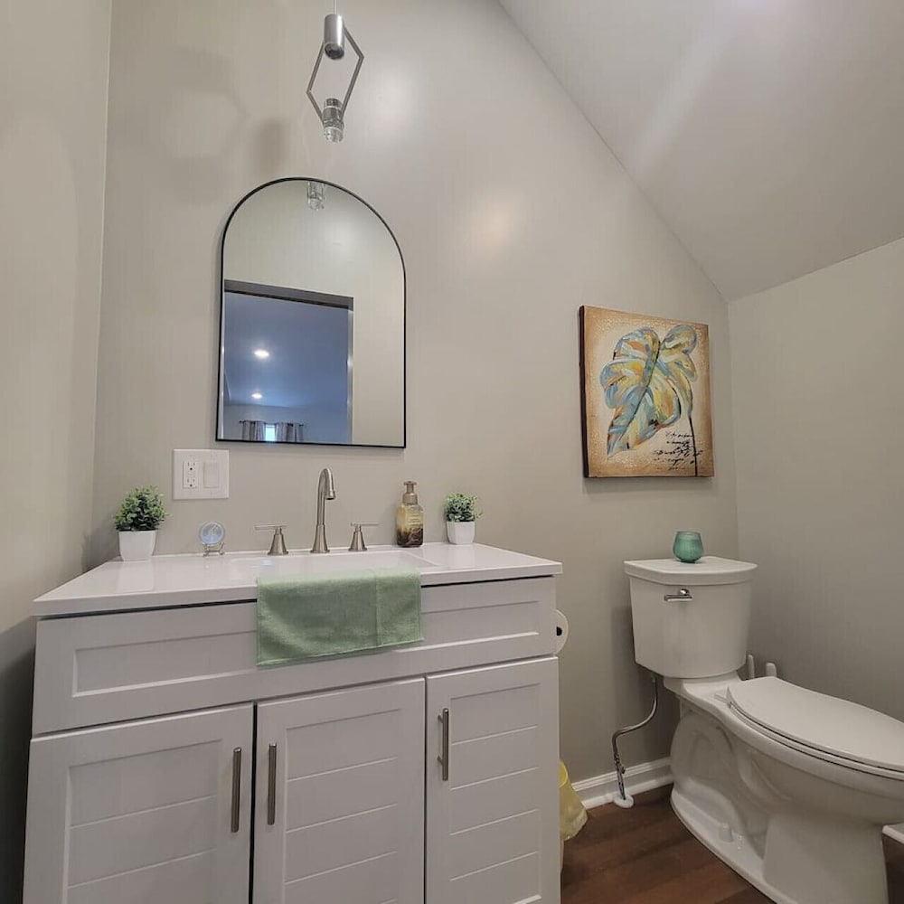 Luxury Downtown Indy Spa Bath Coffee Bars