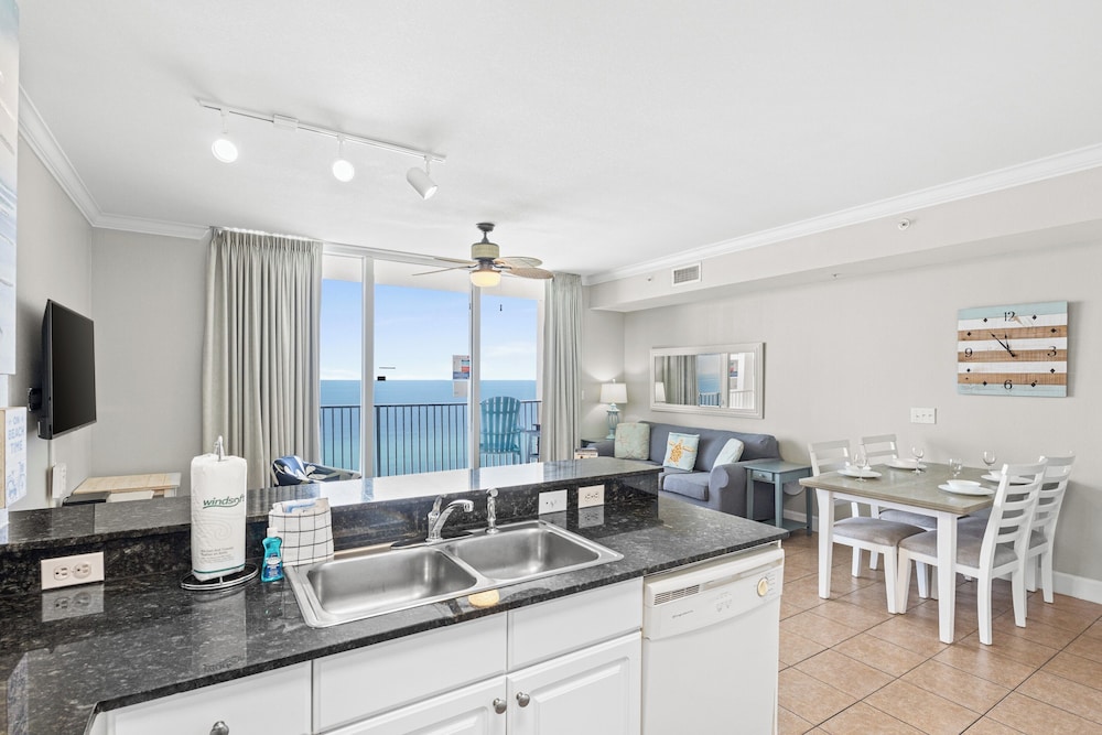 Tidewater by Book That Condo