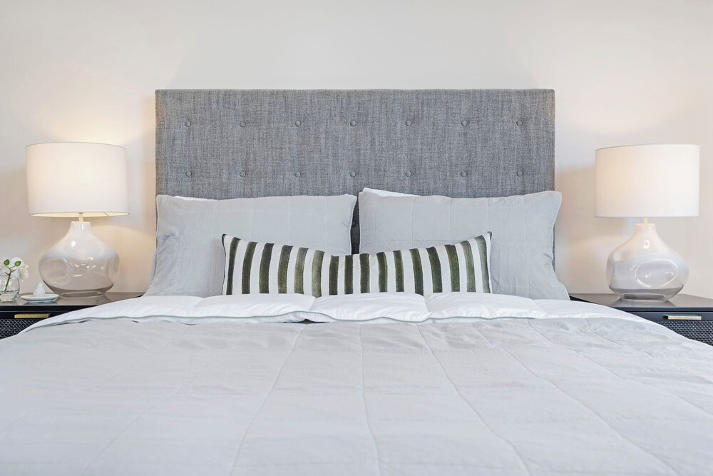 Kozyguru | Camperdown | Cozy 2-Bed Apt + Parking