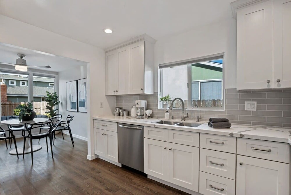 @ Marbella Lane - 3BR Designer Home in Pacifica