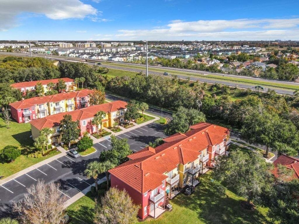 3br Townhome At Emerald Resort Near Disney 3 Bedroom Townhouse