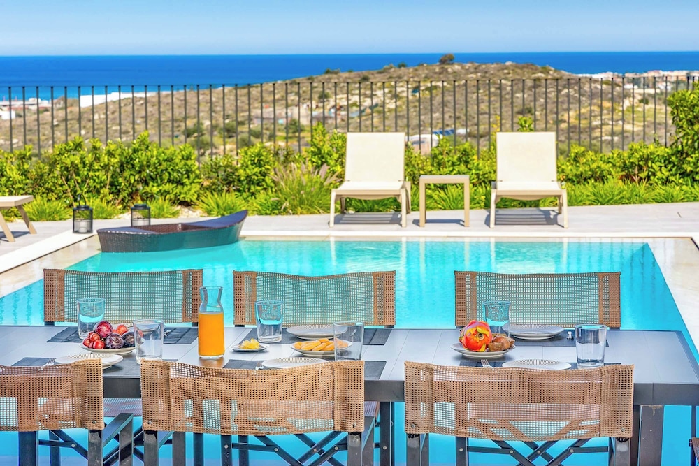 Kamelia Villa 3