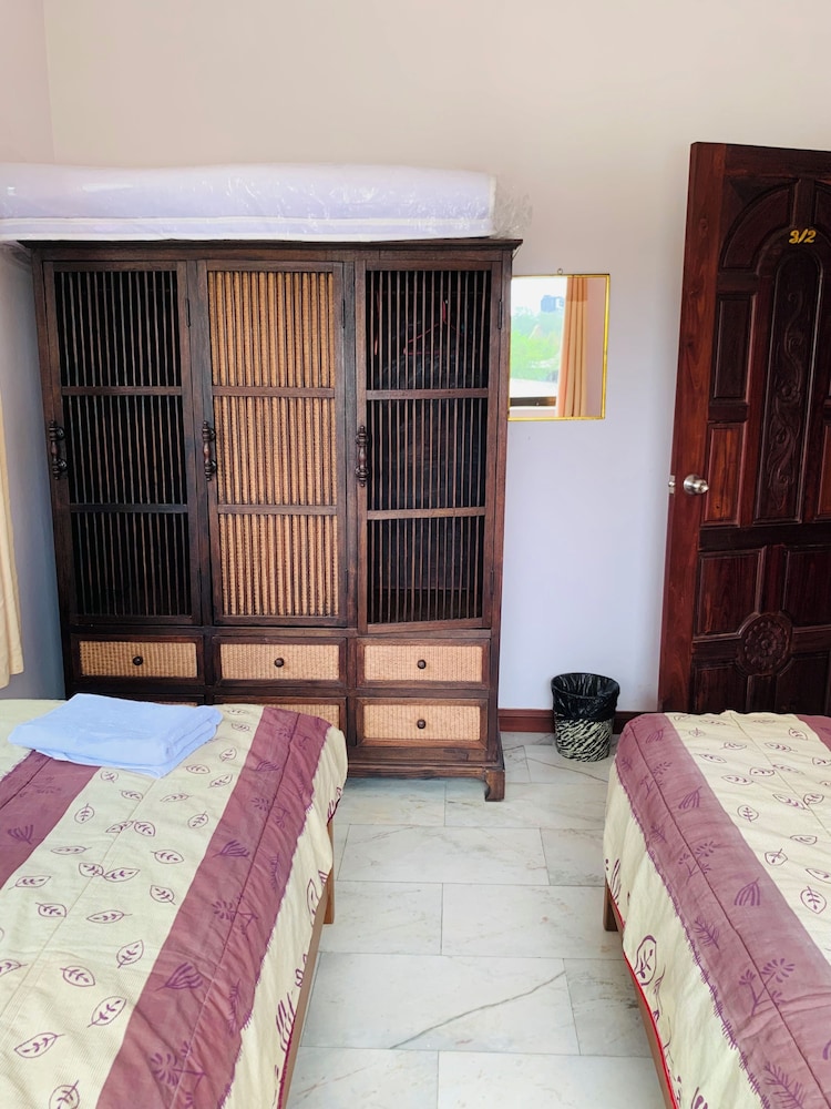 CET Resort & Rayong Padelcenter