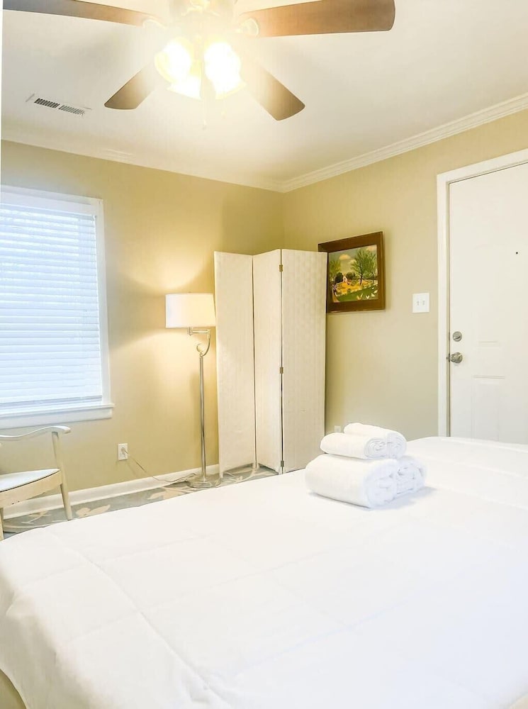 Schiffman Northeast Nook