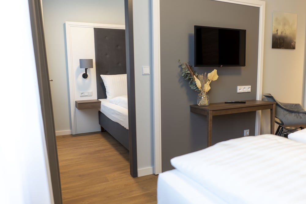 Signature Hotel Skarv - Property Image 40