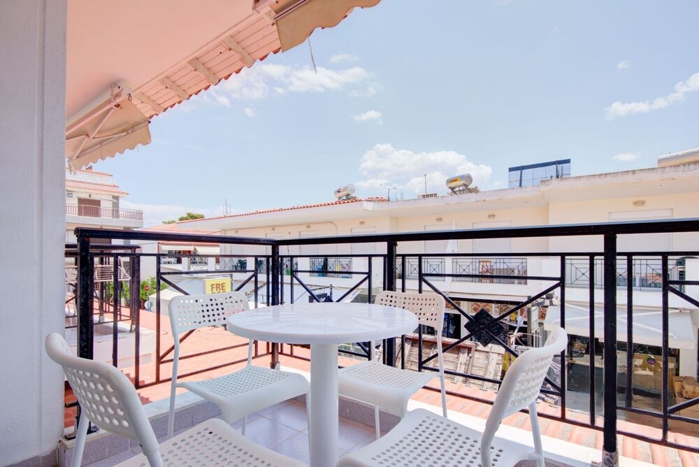 Harmony Apartment 4 by Rentalspro