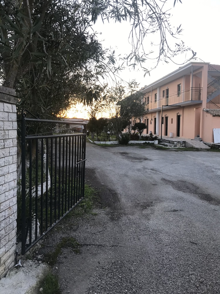 Room-banos Apartment 2 bed Rooms And Swi
