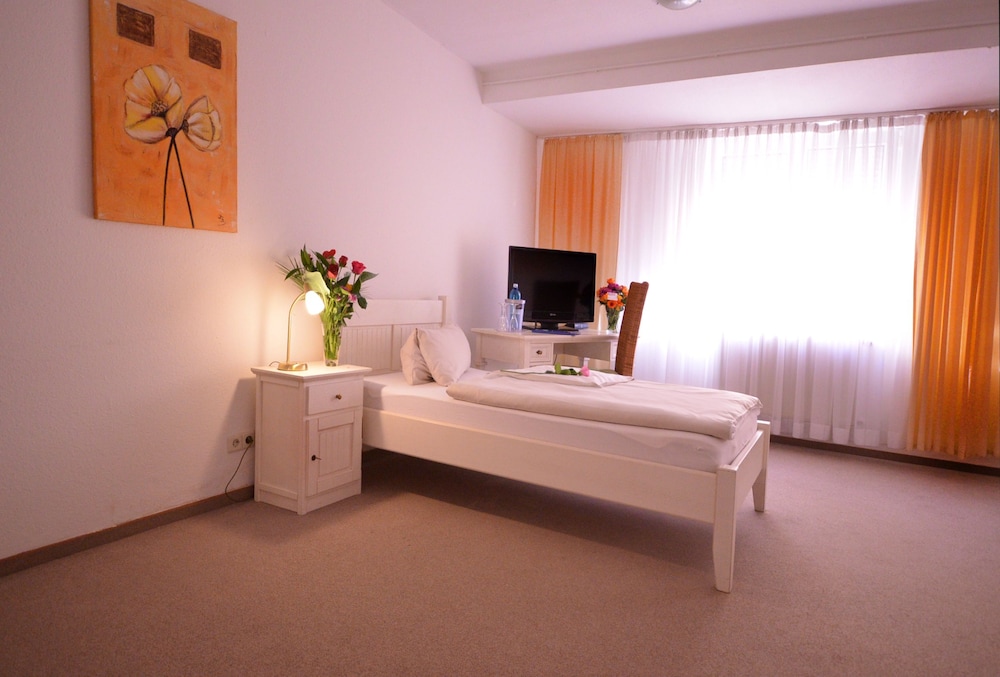 Alpha Hotel Garni - Property Image 26