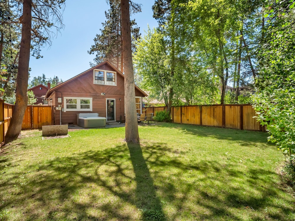 851h Tahoe Classic Cabin Near The Beach 2 Bedroom Cabin