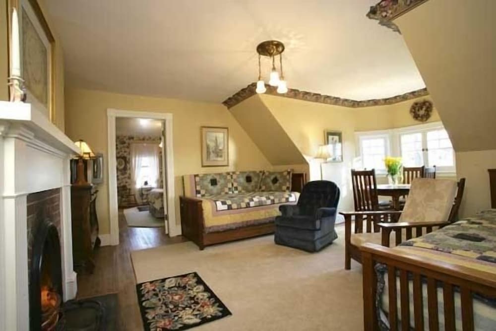 The Elmwood Heritage Inn