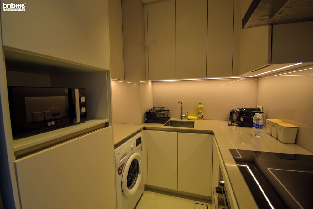 1B-Address JBR - 1107 by bnbmehomes
