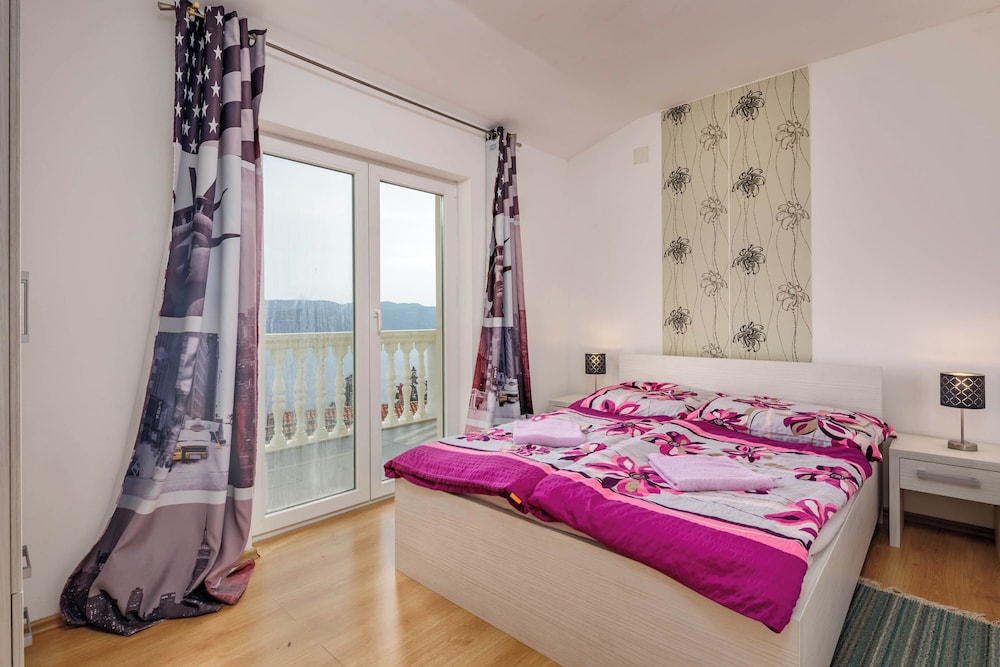 Seaview House Helena