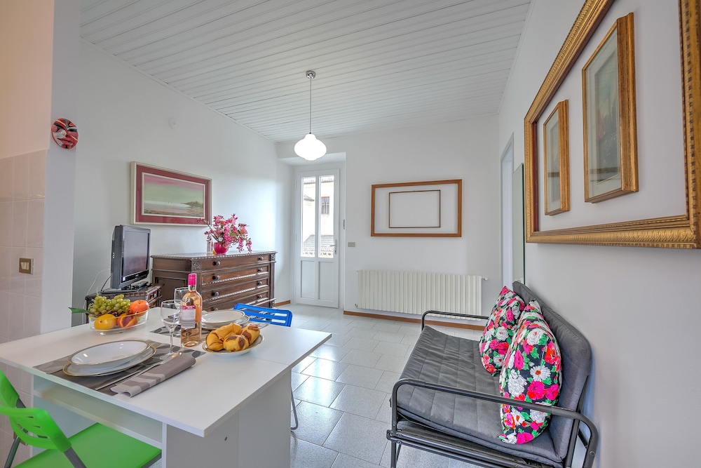 Casa Olivia Little Sweet Escape view 4