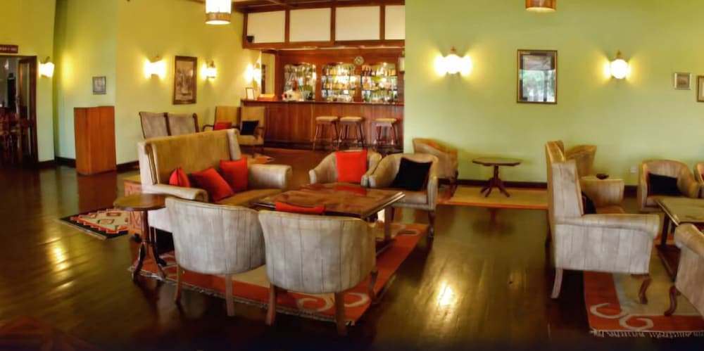 Paraa Safari Lodge