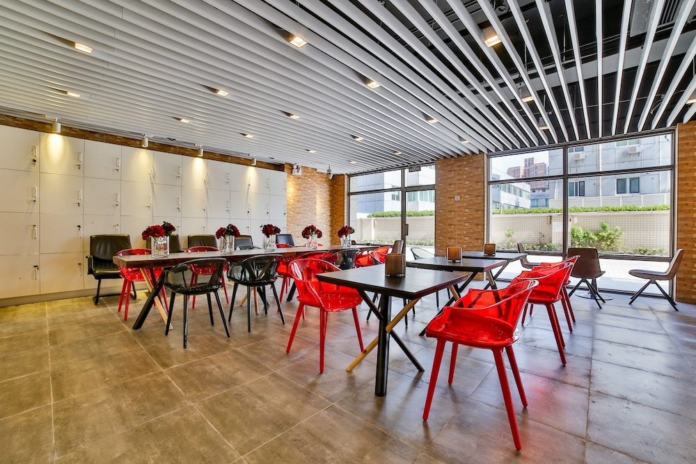 Landsea Apartment Downtown Branch