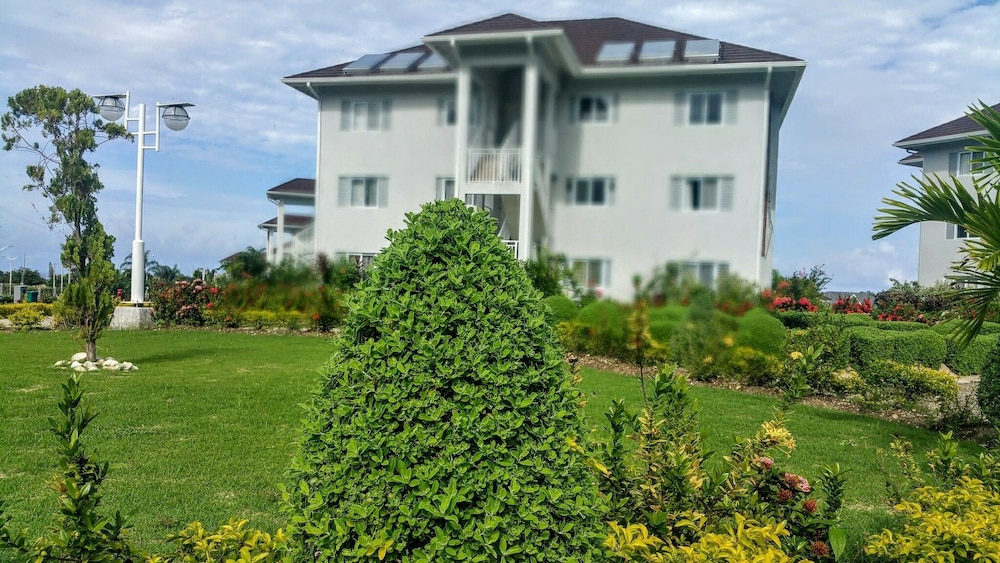 Hotel Oceanic View Apartment at Fern Court - Image 1