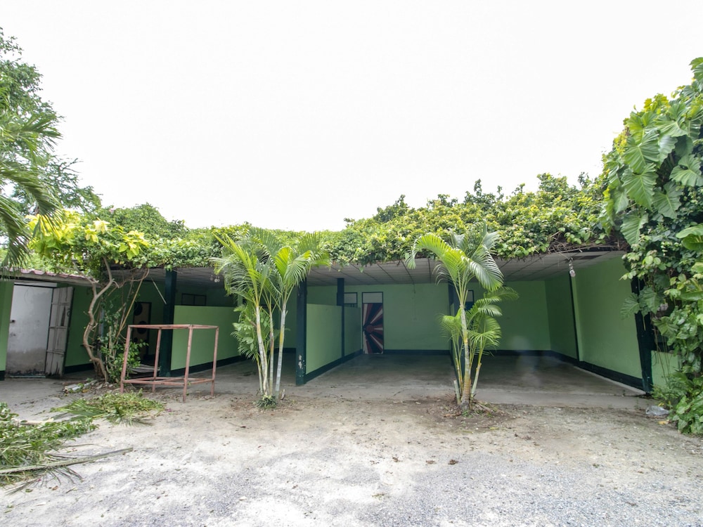 OYO 1095 Toto Beach Hua Hin