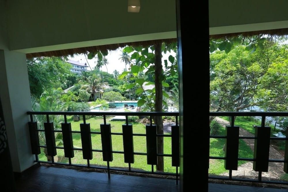 Deshadan Backwater Resort