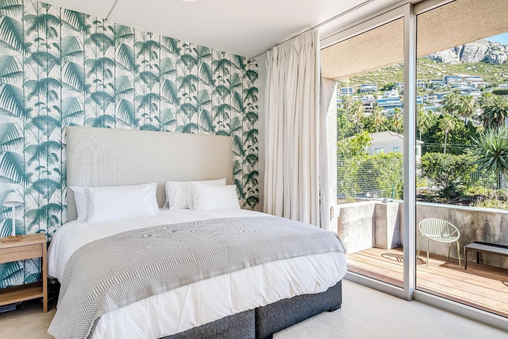 Opulent Spacious Fresnaye Sea View Leonotis Villa