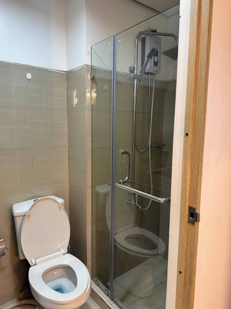 Relax in Pasay City's Best Kept Secret - Spacious Condo With Garden View