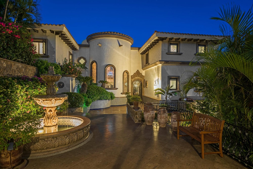 Casa Connie in Cabo San Lucas