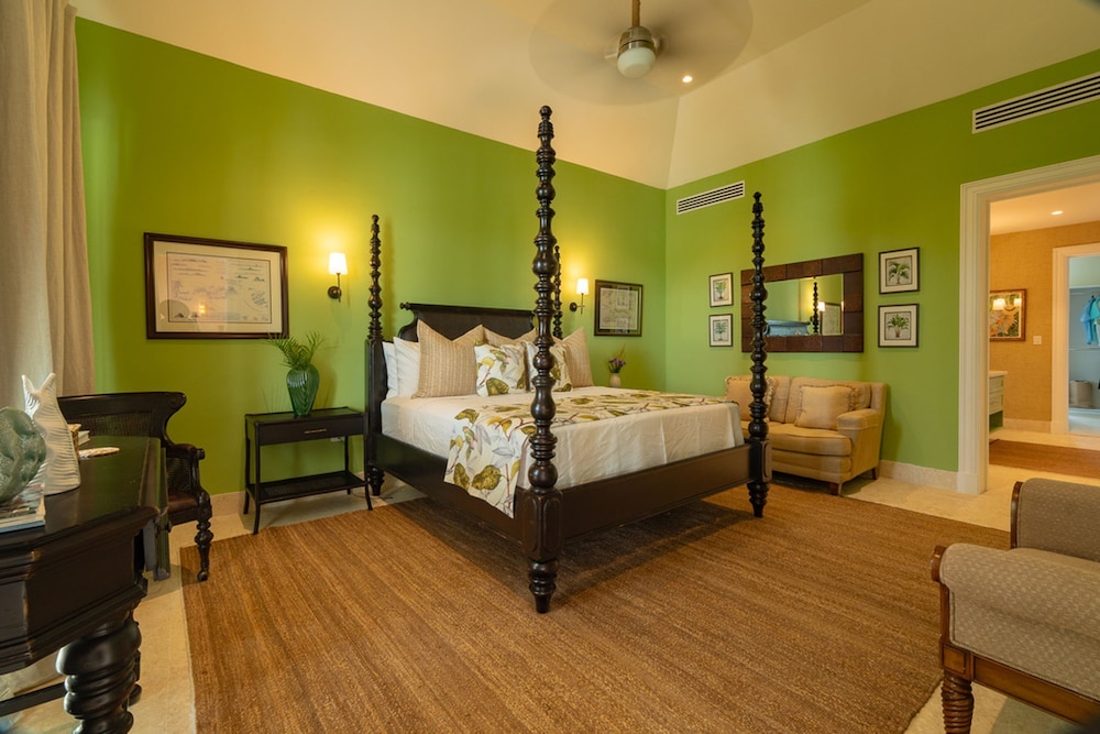 Lake Villa With Pool Table Tennis and Billiard