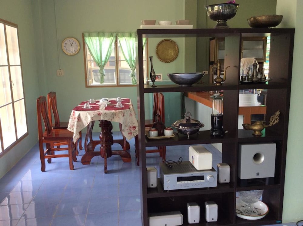 Chaleena Homestay