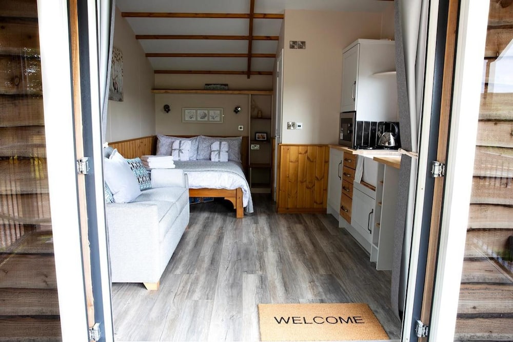 Wildwood Quarry Cabin - Pet Friendly - Sleeps 3/4