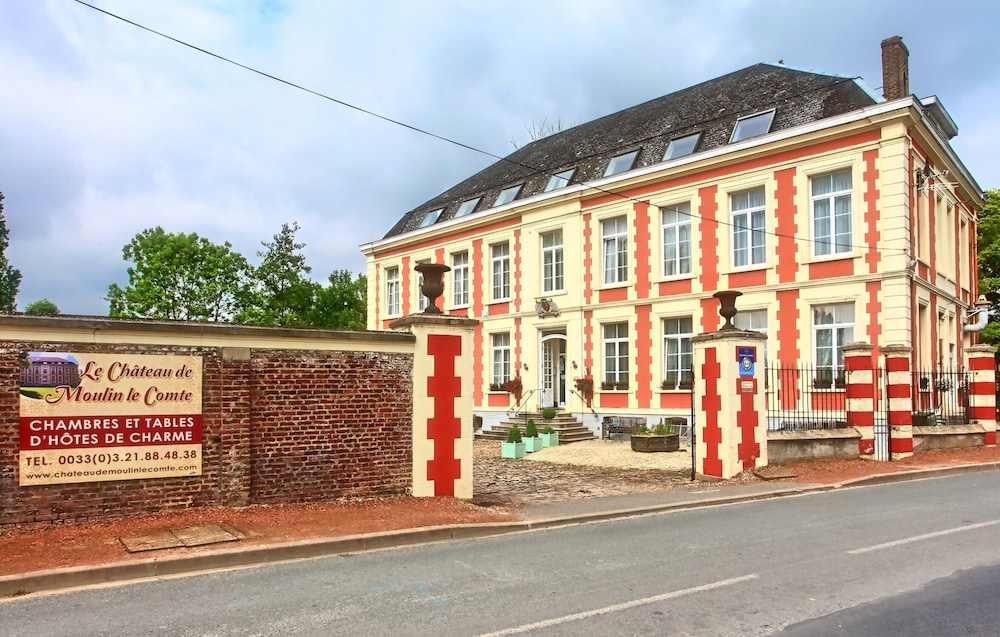 Château de Moulin le Comte