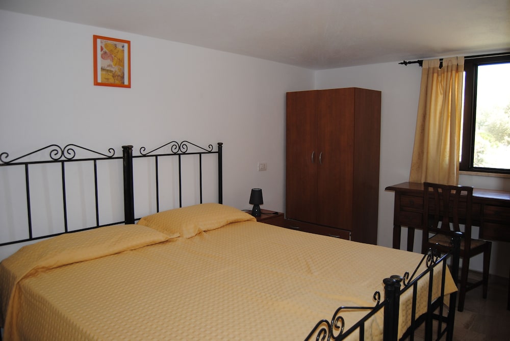 Domos Cotticone view 5