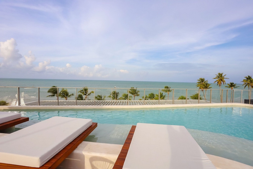 Setai Yacht Luxury - by Almare