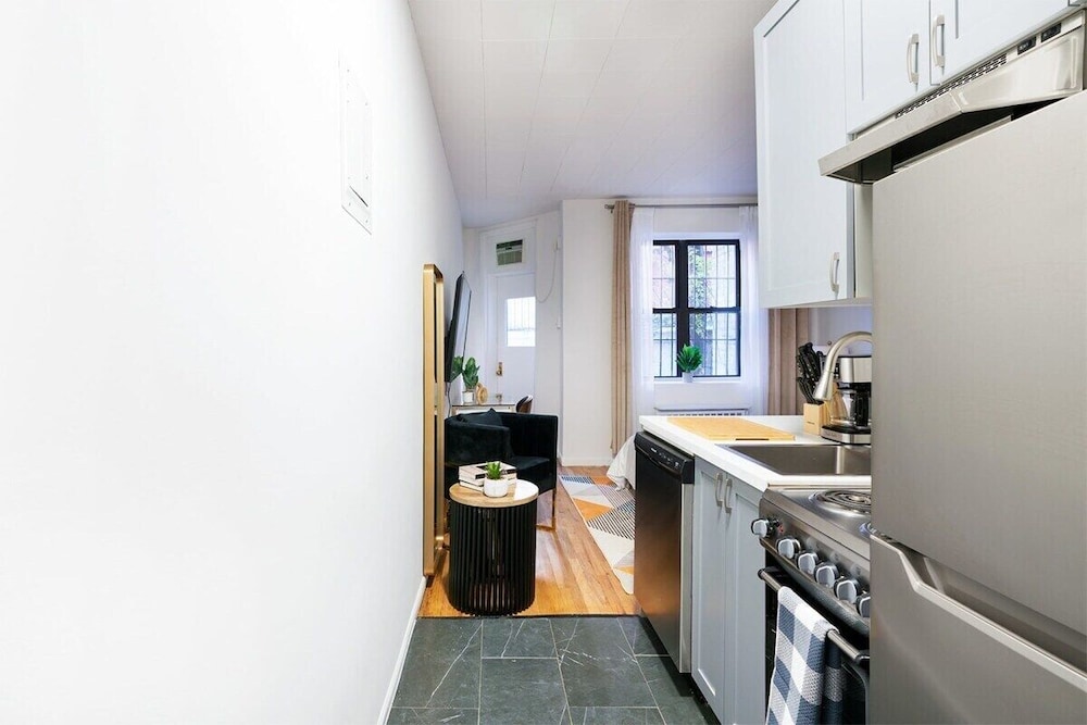 317 UES Apartments