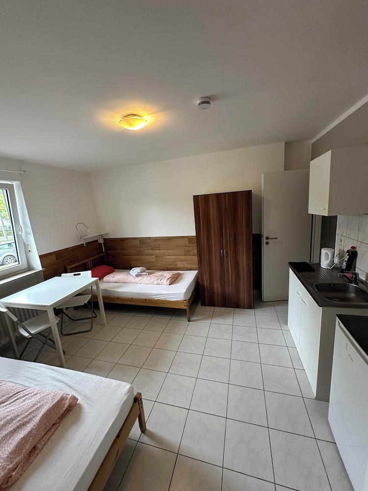 2-Rent Group Hostel Apartments HAN53