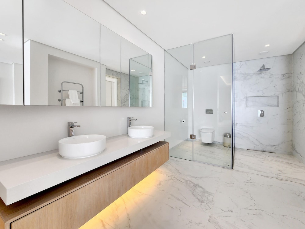 Ocean Villa - Ultra Luxury Villa in Bantry Bay