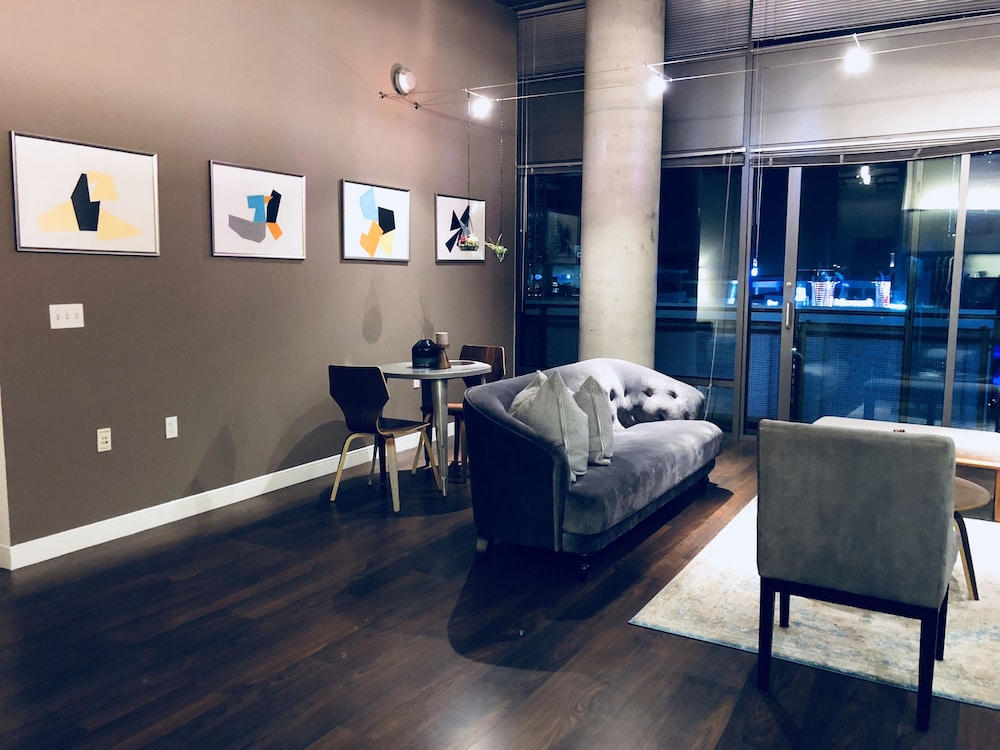 New Lyfe Finest Luxury Apartment